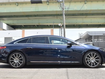 MERCEDES-BENZ EQS - 9