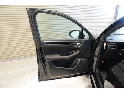 صورة مصغرة 16 لـ 2022 Porsche MACAN