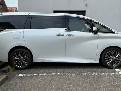 TOYOTA VELLFIRE - 3