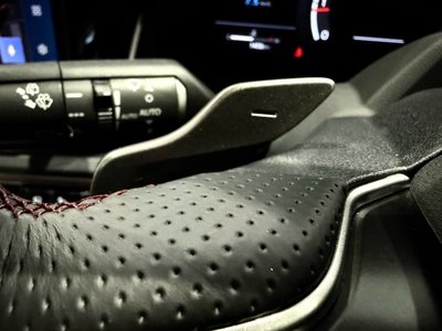 2025 Lexus RX thumbnail 19