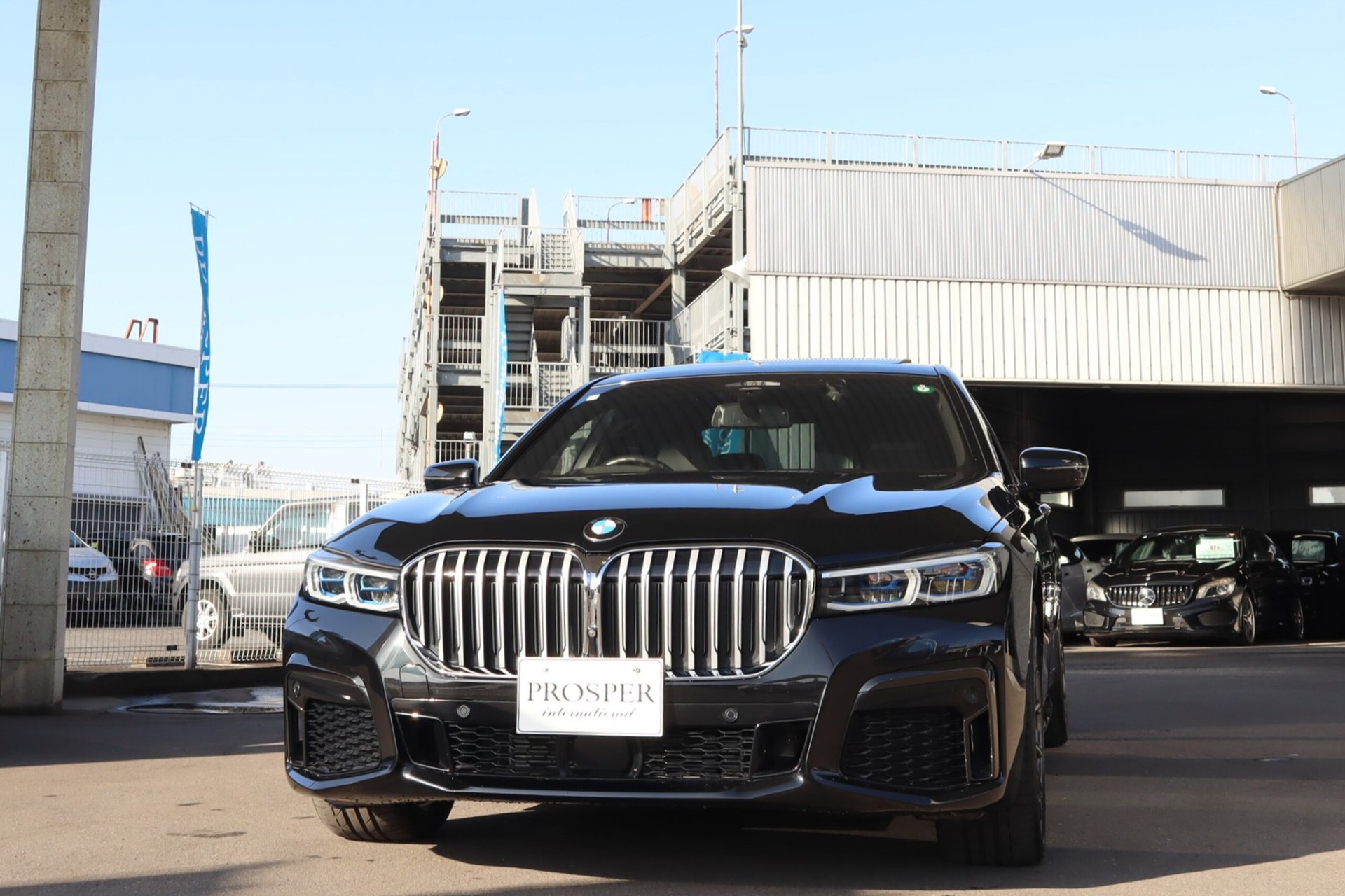 BMW 7 SERIES - View 1