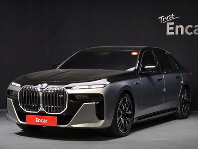 BMW I7 - 1