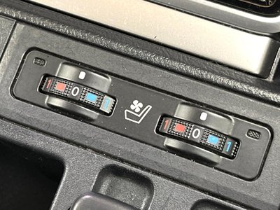 TOYOTA LAND CRUISER PRADO - 7