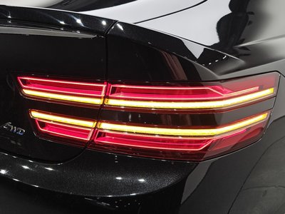 GENESIS G80 (RG3) - 10