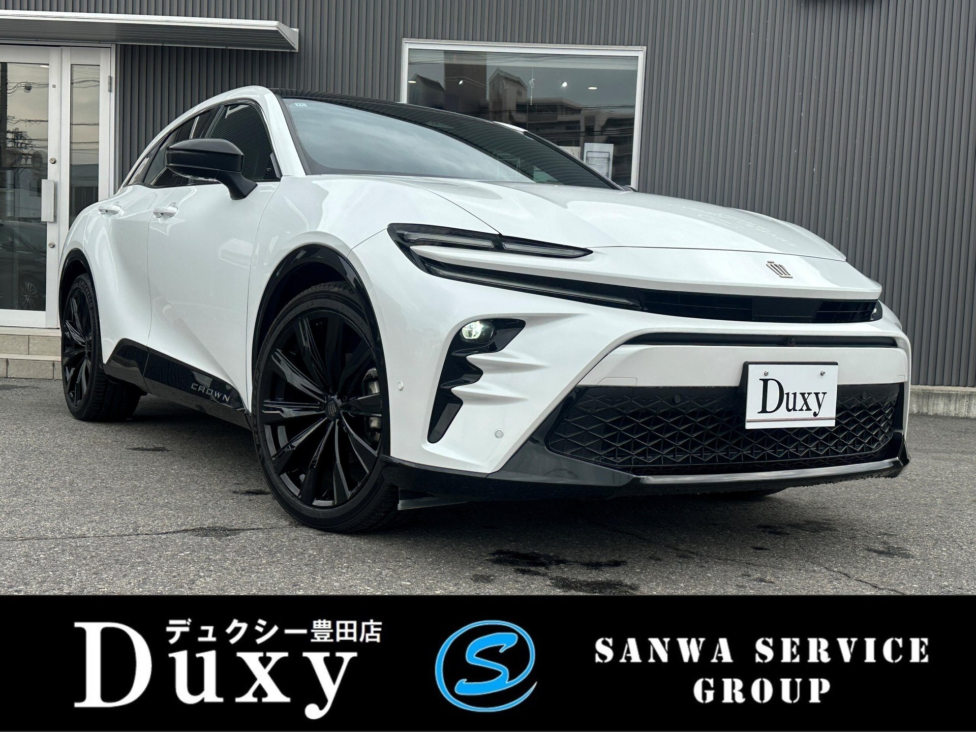 TOYOTA CROWN SPORT - View 1