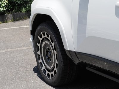 2025 Lexus GX thumbnail 13
