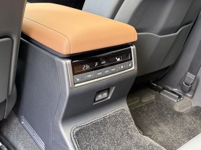 2025 Lexus GX thumbnail 68