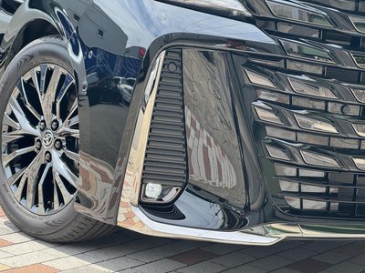 TOYOTA VELLFIRE - 8