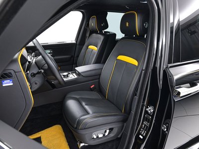 ROLLS-ROYCE CULLINAN - 10