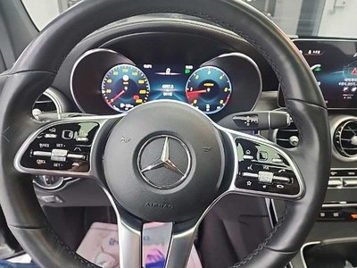 MERCEDES-BENZ GLC - 9