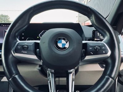 صورة مصغرة 30 لـ 2023 BMW X1