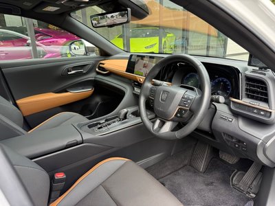 2023 Toyota CROWN CROSSOVER thumbnail 18
