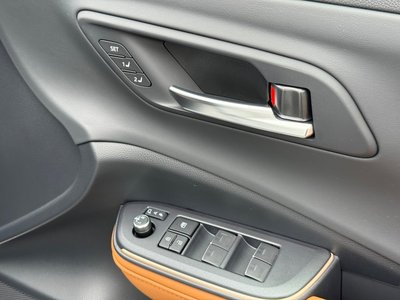 2023 Toyota CROWN CROSSOVER thumbnail 69