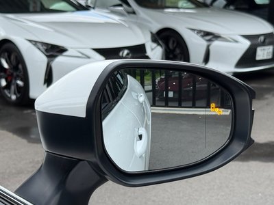 2023 Toyota CROWN CROSSOVER thumbnail 31