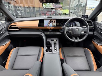 2023 Toyota CROWN CROSSOVER thumbnail 13