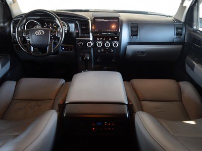 TOYOTA SEQUOIA - 3
