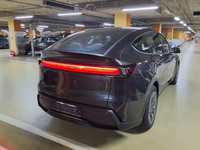 صورة 7 لـ 2026 Tesla MODEL Y