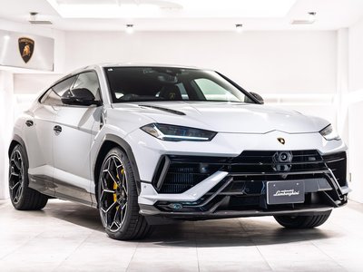 LAMBORGHINI URUS - 1