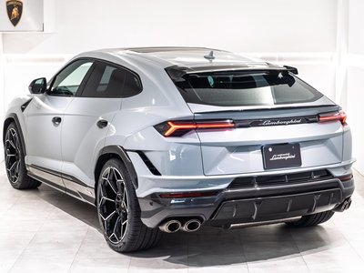 LAMBORGHINI URUS - 9