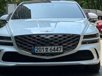 GENESIS G80 (RG3) - 1