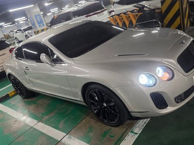 BENTLEY CONTINENTAL - 5