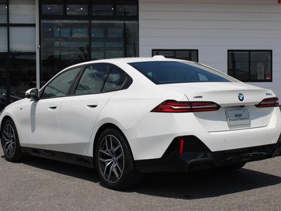 2025 BMW 5 SERIES — миниатюра 25