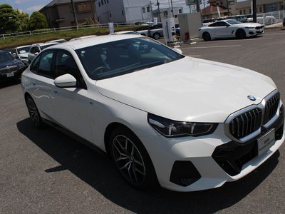 2025 BMW 5 SERIES — миниатюра 29