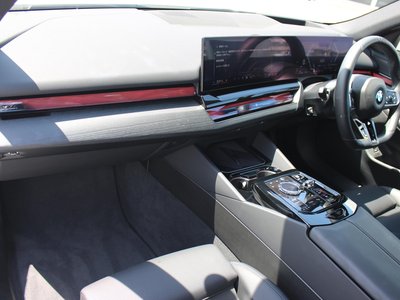 2025 BMW 5 SERIES — миниатюра 118