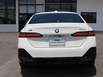 2025 BMW 5 SERIES — миниатюра 23