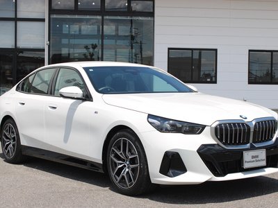 2025 BMW 5 SERIES — миниатюра 16