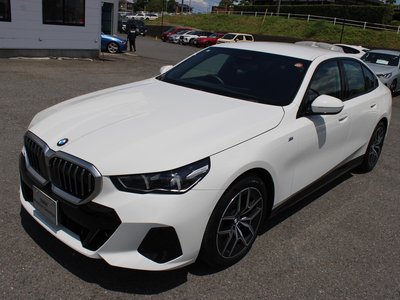 2025 BMW 5 SERIES — миниатюра 37