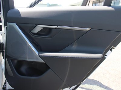 2025 BMW 5 SERIES — миниатюра 128