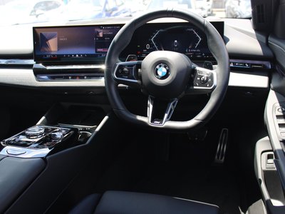 2025 BMW 5 SERIES — миниатюра 63