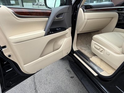 2016 Lexus LX 缩略图 33