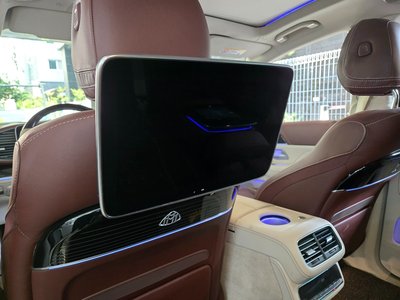 MERCEDES-BENZ GLS - 8
