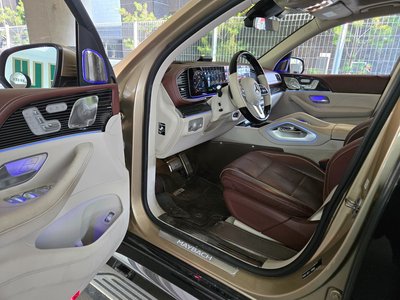 MERCEDES-BENZ GLS - 10
