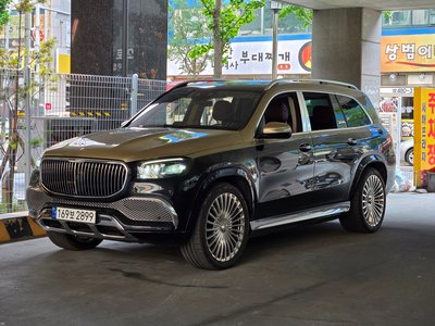 MERCEDES-BENZ GLS - 1
