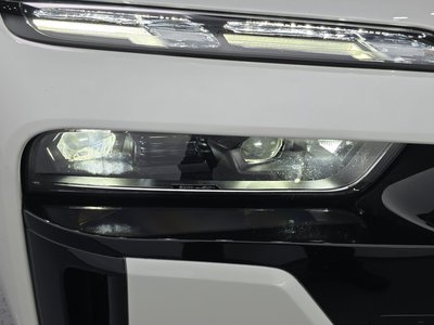 صورة 9 لـ 2024 BMW 7 SERIES
