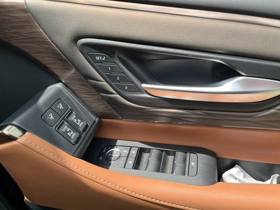 صورة مصغرة 32 لـ 2024 Toyota VELLFIRE