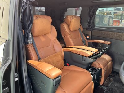 صورة 8 لـ 2024 Toyota VELLFIRE