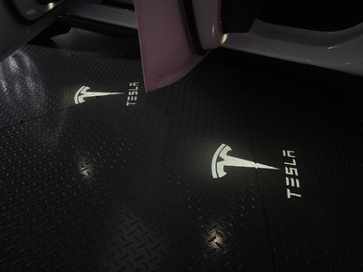 2025 Tesla MODEL Y — миниатюра 33