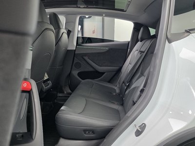 2025 Tesla MODEL Y — миниатюра 18