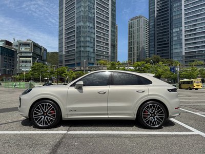 PORSCHE CAYENNE - 7