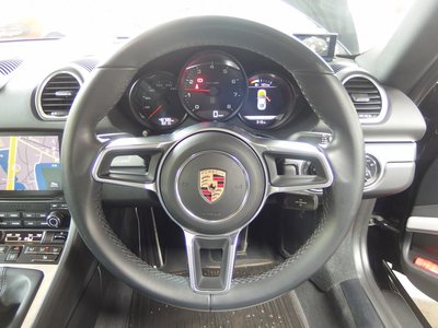 2019 Porsche 718 thumbnail 35