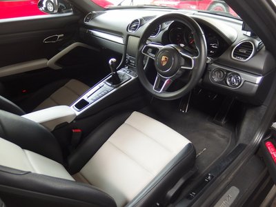 صورة 2 لـ 2019 Porsche 718