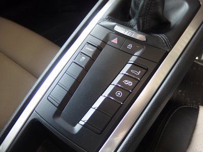 2019 Porsche 718 thumbnail 39