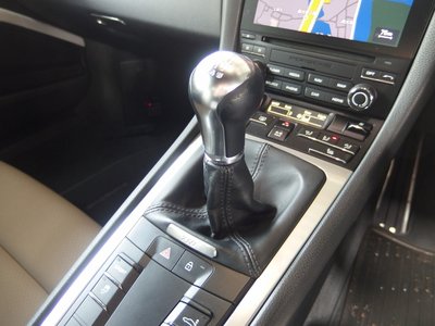 2019 Porsche 718 thumbnail 38