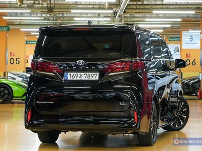 TOYOTA ALPHARD - 4