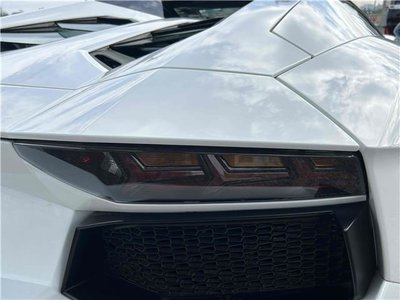 LAMBORGHINI AVENTADOR - 10