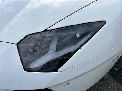 LAMBORGHINI AVENTADOR - 9